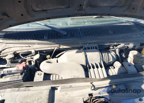 2010 Ford E-350 Super Duty Xl/Xlt from USA, damaged, VIN 1FDNE3BL7ADA19330